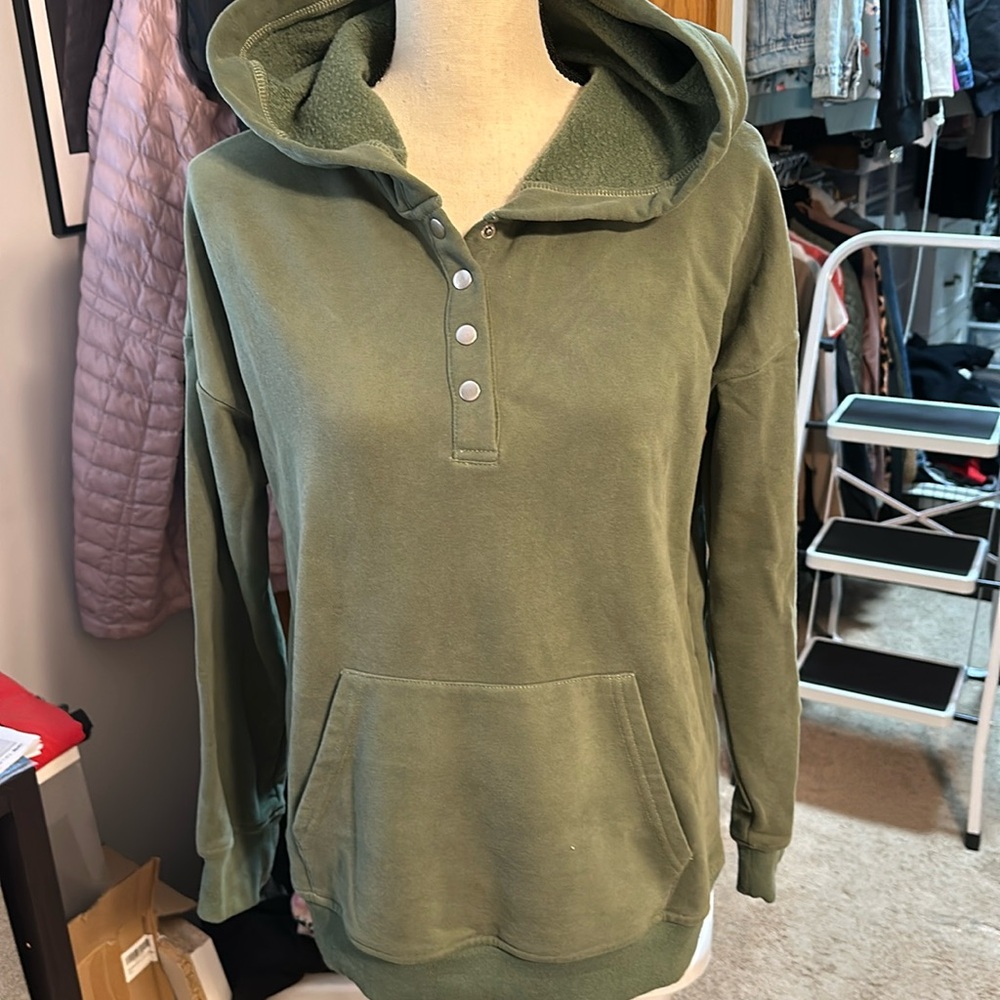 Women’s hoodie